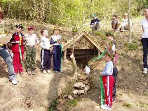 Otvírání studánky - 30.4.2005